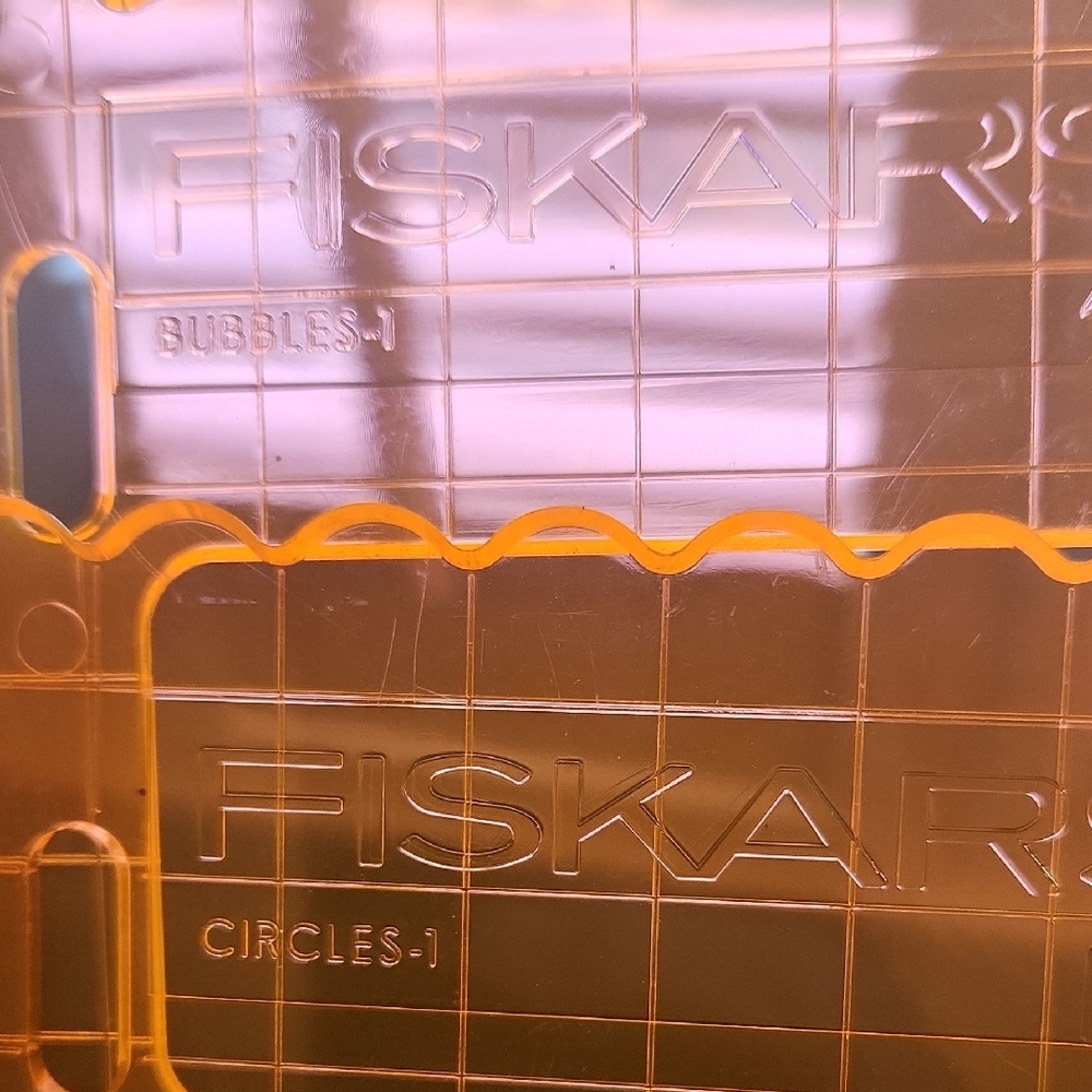 Fiskars Stecil Templates - Picture 7 of 8